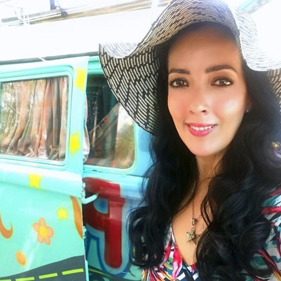 Meet your Posher, Dulce - Picture 1 of 1